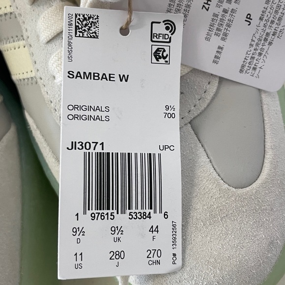 adidas Samba Sambae White Green Gum Sole Womens size 11 NWT Soccer - Picture 3 of 5